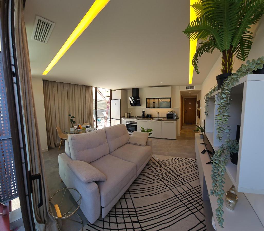 Nogalera Quintessence Apartment With Private Parking By Namaste Elite Torremolinos Exterior photo